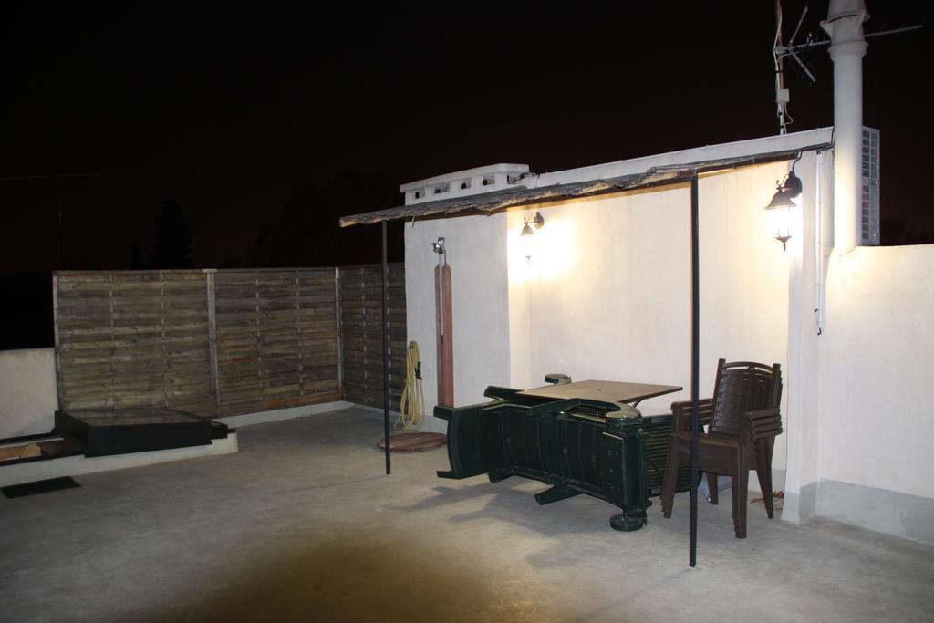 A La Terrasse D'Avignon Apartment Bagian luar foto
