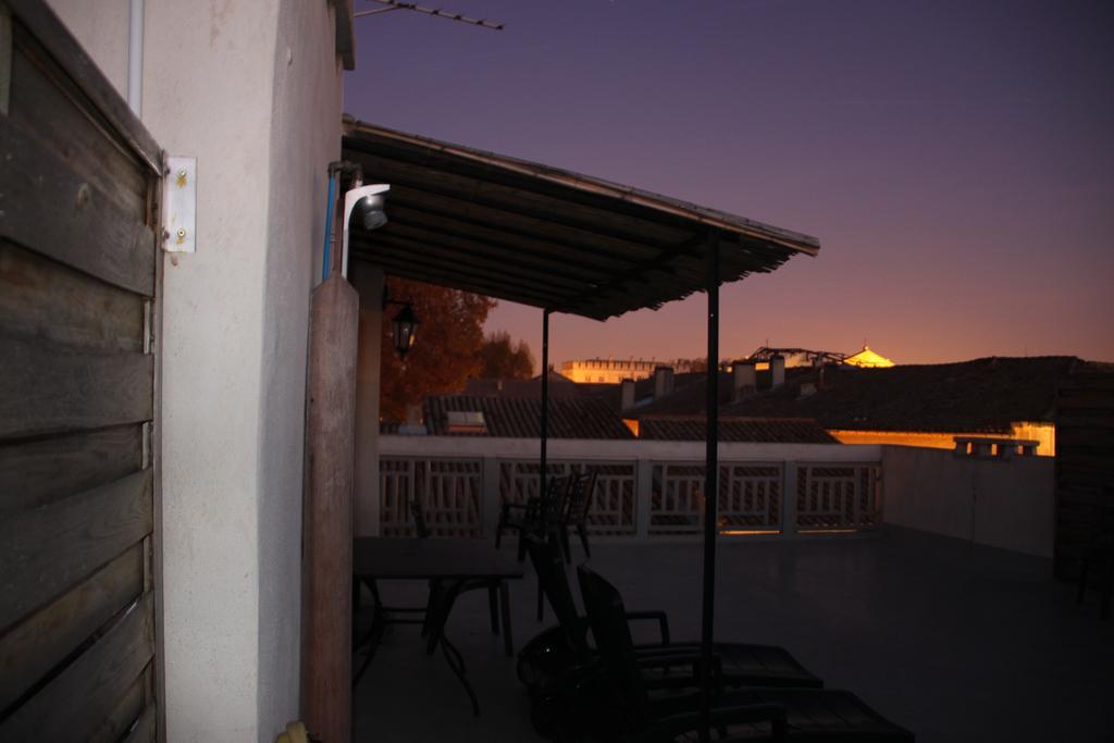 A La Terrasse D'Avignon Apartment Bagian luar foto